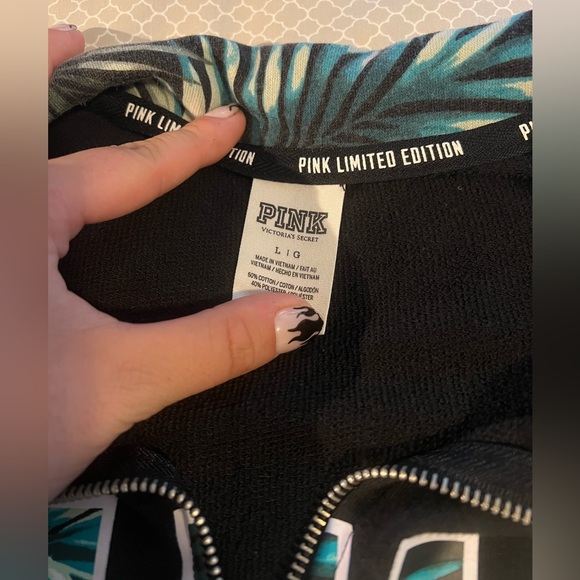 Vintage VS Pink Sweatshirt - Picture 4 of 5